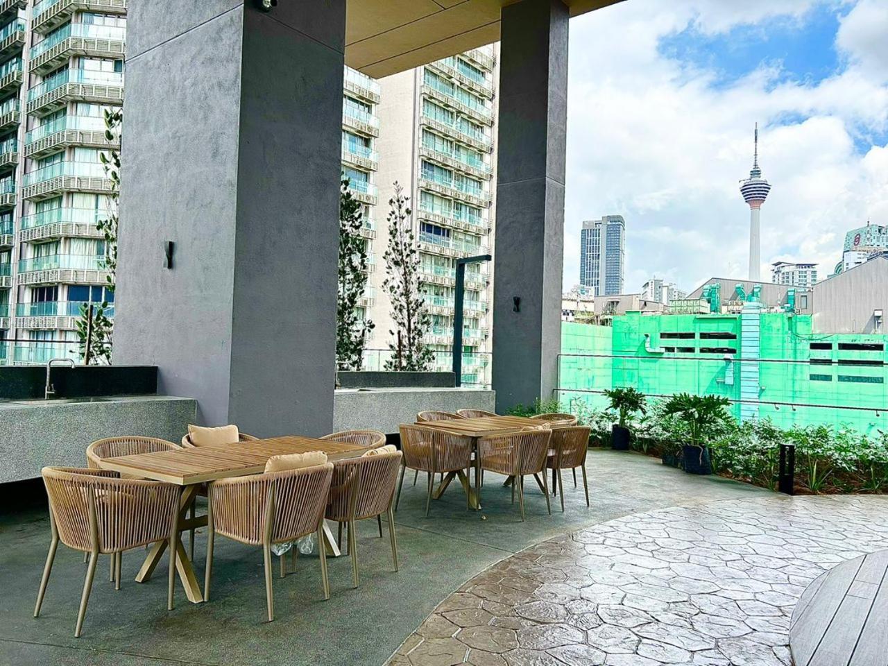 Axon Residence At Pavilion Klcc Kl Tower View By Kimiro Kuala Lumpur Exterior photo